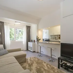  Appartamento Lovely & Modern In The Center